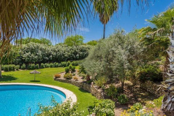 Bedroom, With A Share Bathroom In A Bed And Breakfast Place Malaga Exterior photo
