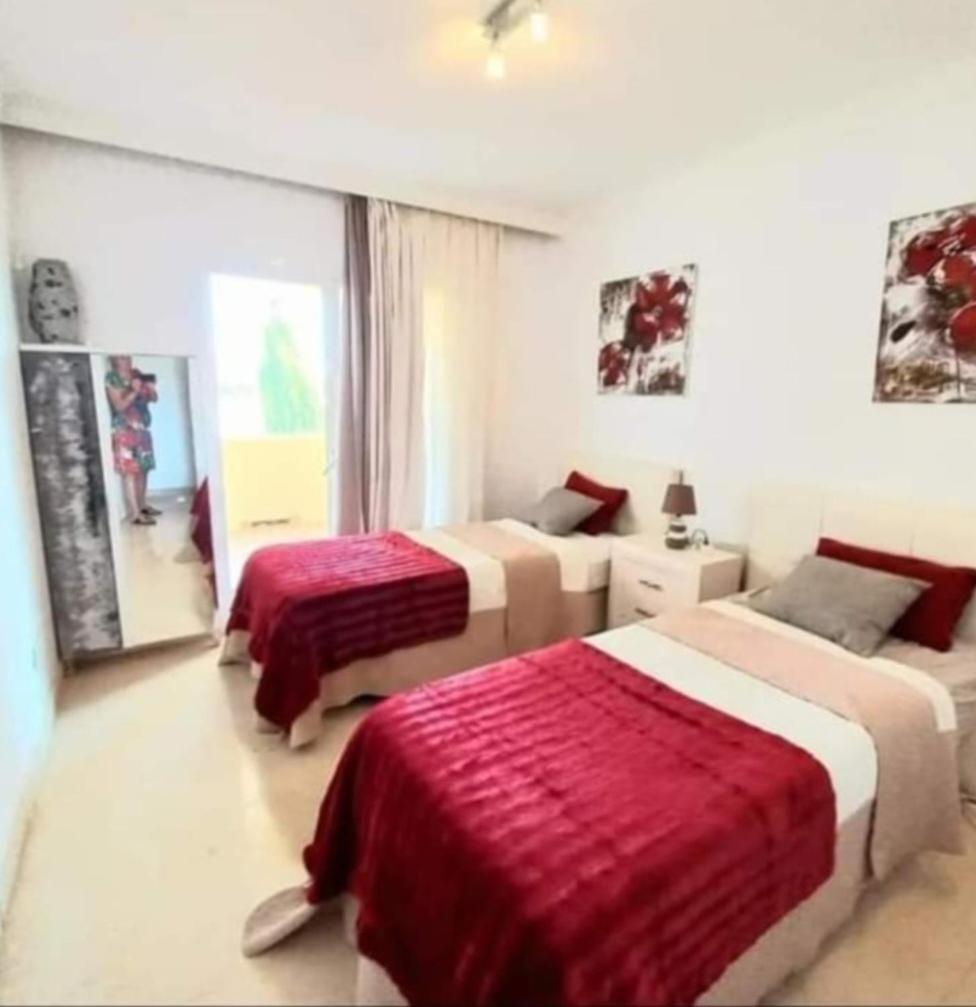 Bedroom, With A Share Bathroom In A Bed And Breakfast Place Malaga Exterior photo