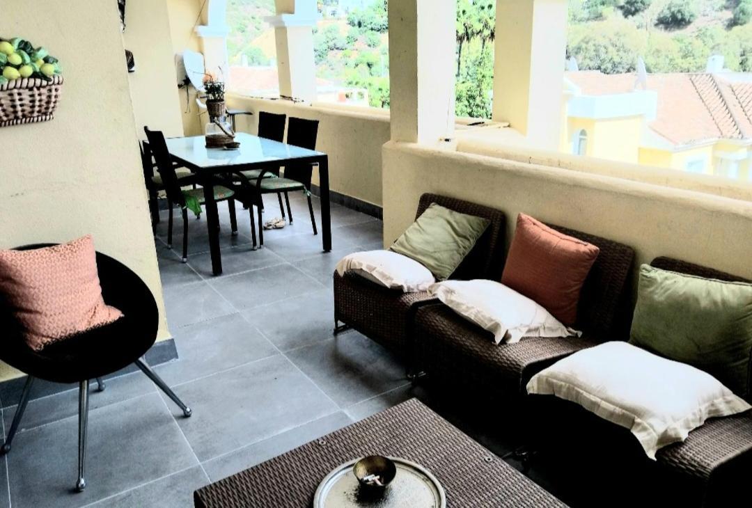 Bedroom, With A Share Bathroom In A Bed And Breakfast Place Malaga Exterior photo